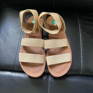Cushionaire new stretchy sandals size 8